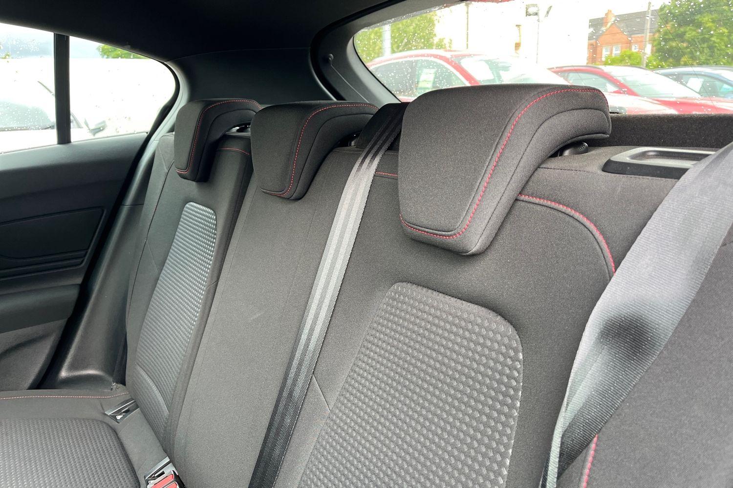 Ford FOCUS Photo 19