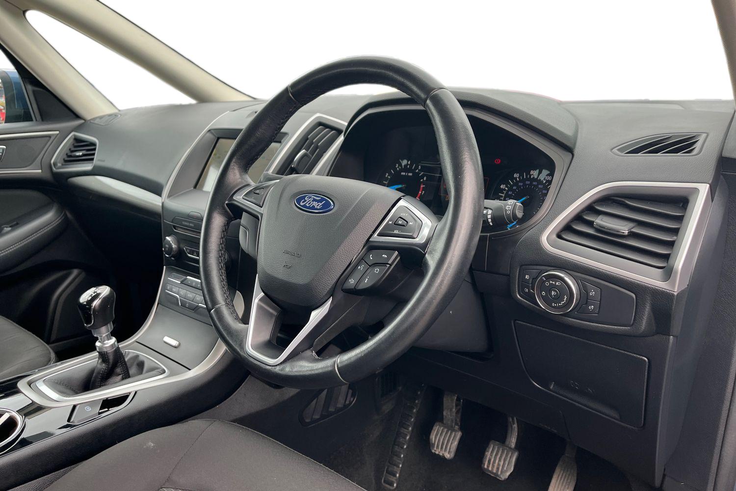 Ford Galaxy Photo 8