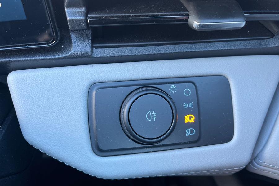 Ford Puma Gen-E Photo autoimg-55e18e00ab69a278aa2a42f4d2606d85a4f40f22.jpg