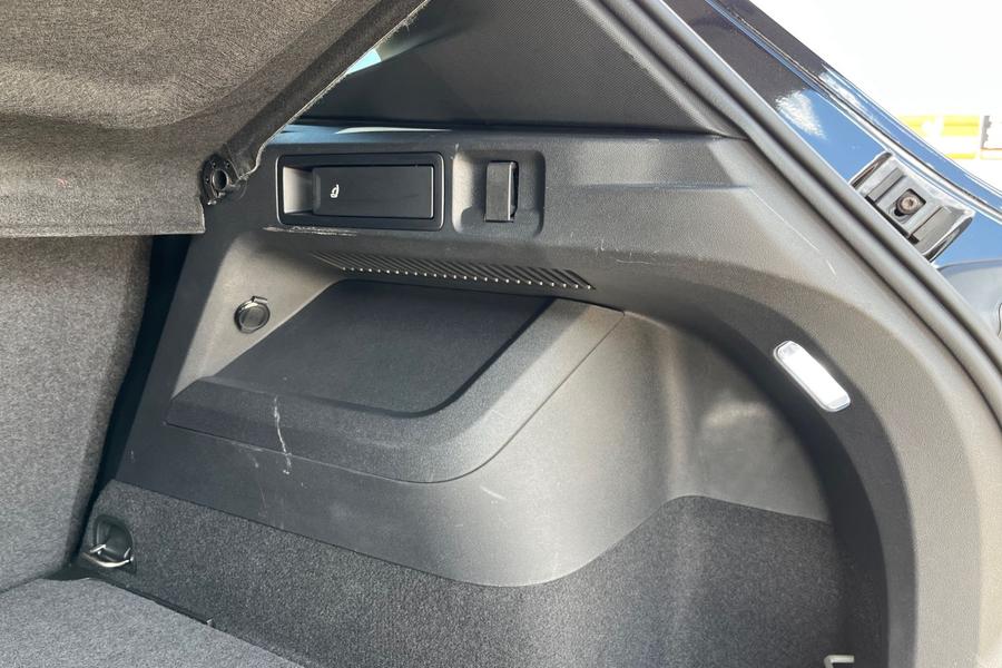 Volkswagen Tiguan Photo autoimg-55e4722f36aa040079cffb1d4363c53949435537.jpg