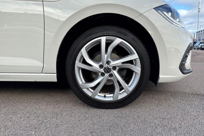 VOLKSWAGEN Polo Photo 5