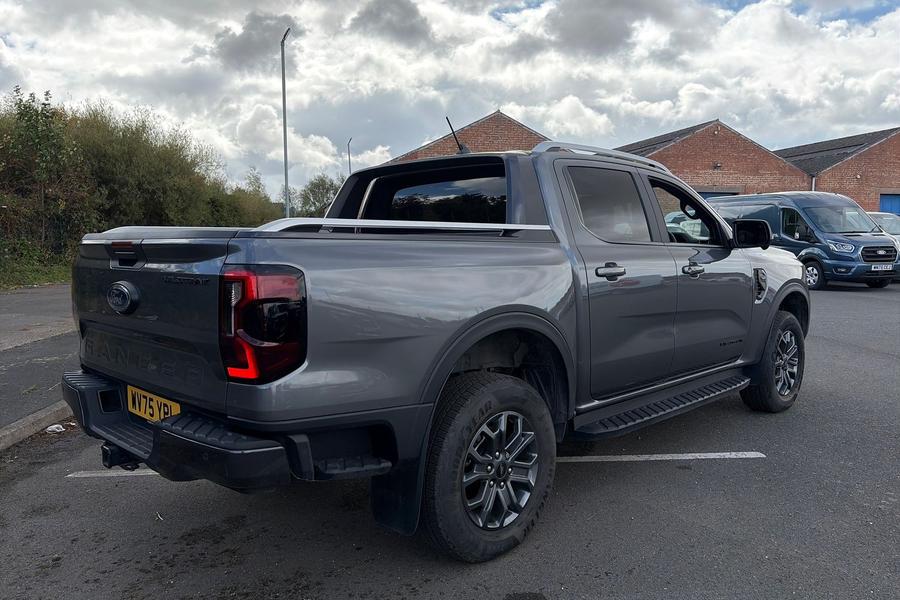 Ford RANGER Photo autoimg-55ec7ff7bc25241eaa9f7b7cd9fcf997259032f9.jpg