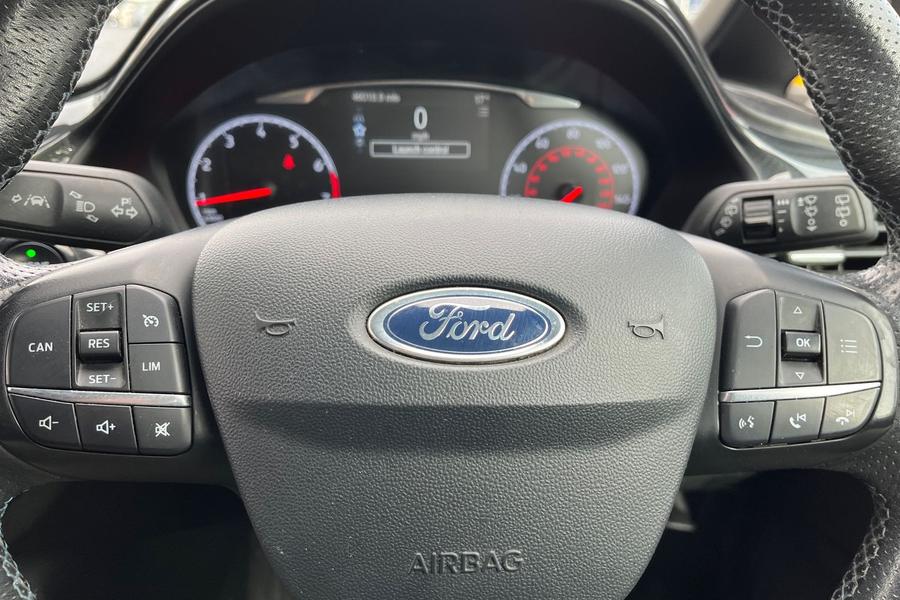Ford FIESTA Photo autoimg-55ee10daf653cff976c55517407744bc52bdad3f.jpg