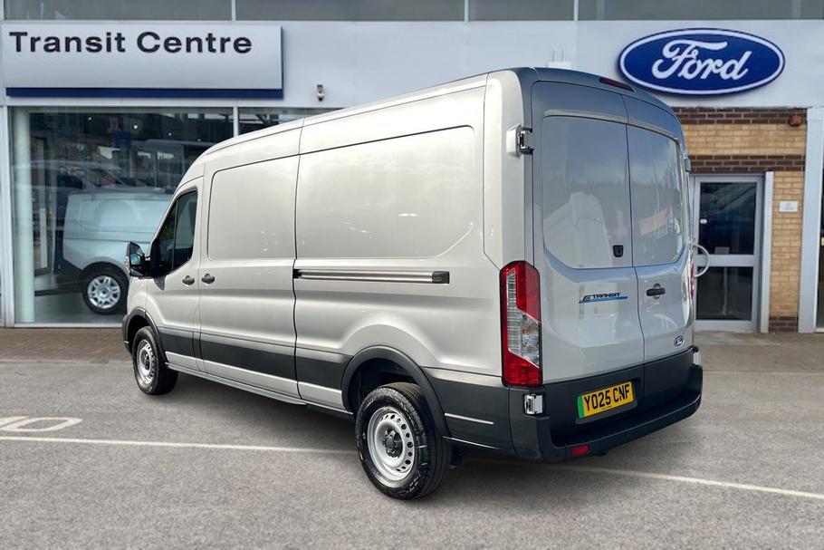 Used Ford E-TRANSIT 2