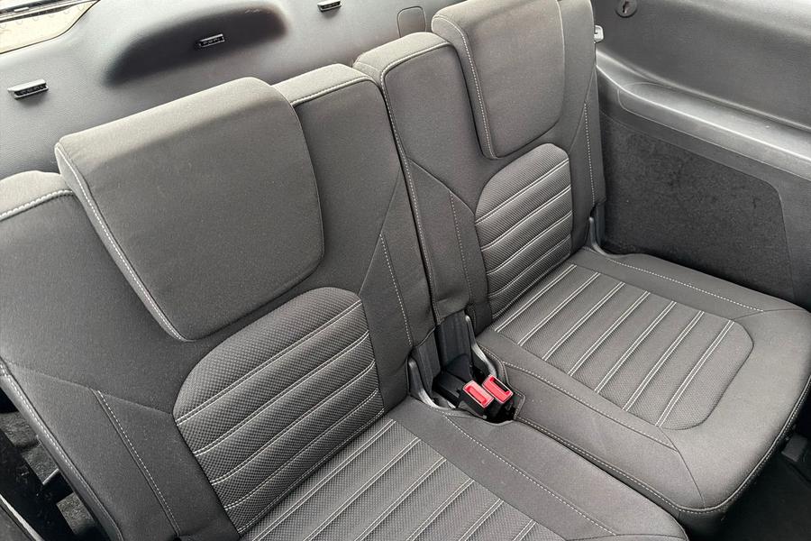 FORD GALAXY Photo autoimg-55f112227c9bbdfa762e8af4de41a6b182fc8fd9.jpg