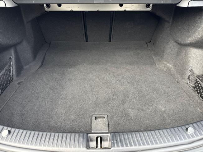 MERCEDES-BENZ C Class Photo 12