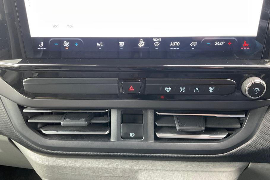 Used FORD TOURNEO CUSTOM BC24PSY 32