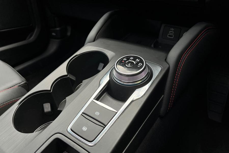 Ford Kuga Photo autoimg-55fa65ddfd965c178d2e58f25f10fe6e204cd689.jpg