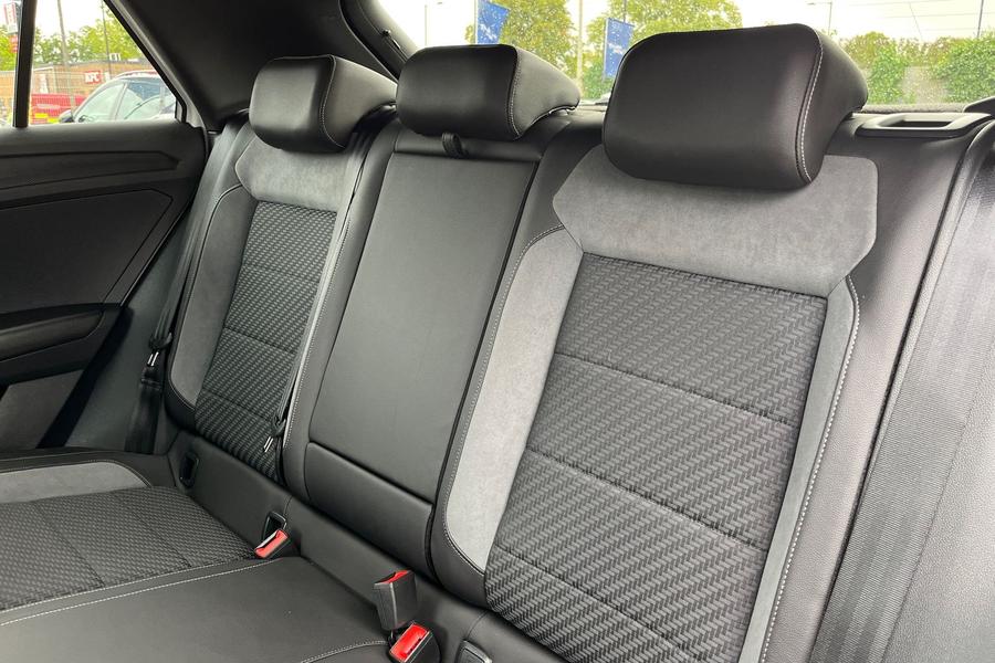 Volkswagen T-Roc Photo autoimg-56019351e80004c599d9f5395899ec56d588e15f.jpg