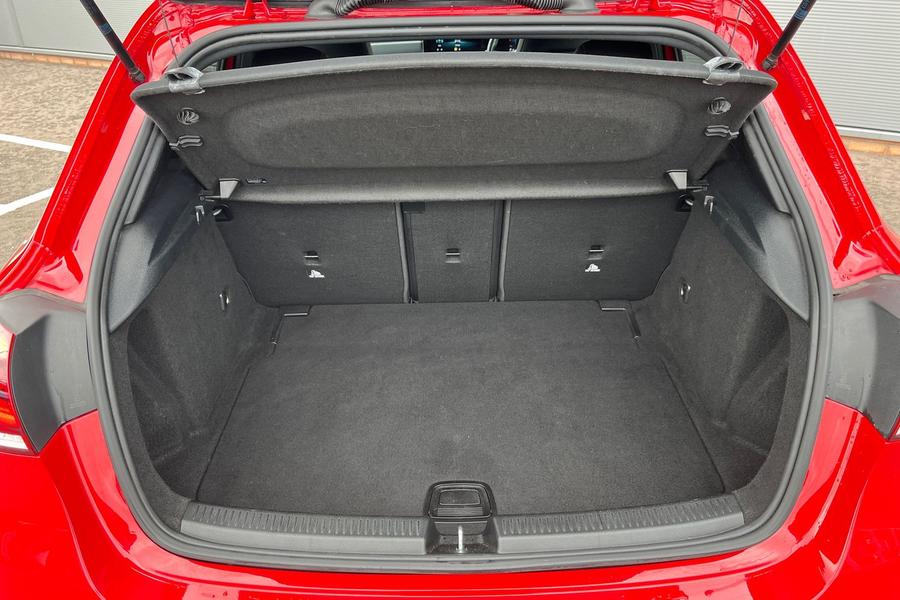 Mercedes-Benz A CLASS Photo autoimg-5601f5755c0693cba6463628ba4756f90b935c12.jpg