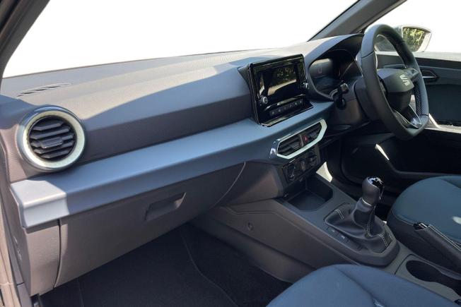 SEAT Arona Photo 2