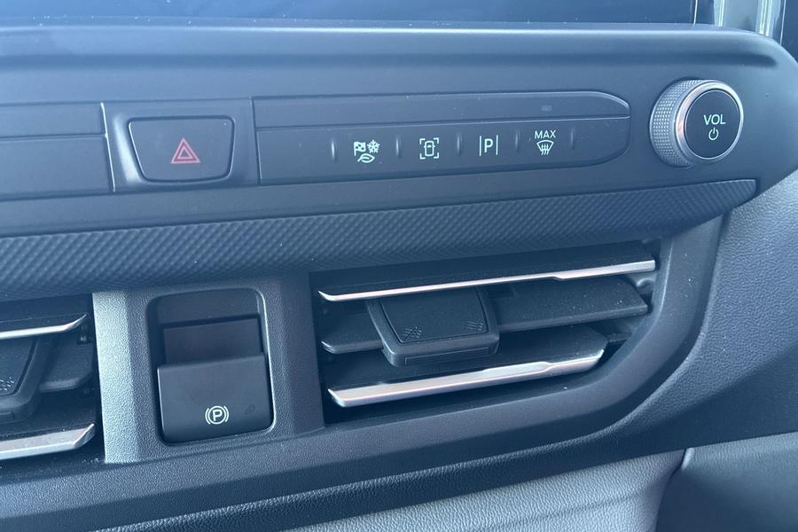 Ford TRANSIT CUSTOM Photo autoimg-560a46ce82fc3f886ec26950d71b416e2625df74.jpg