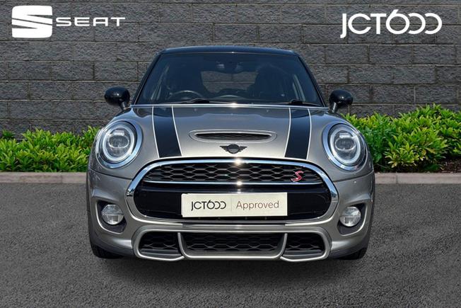 MINI Hatch Photo 8