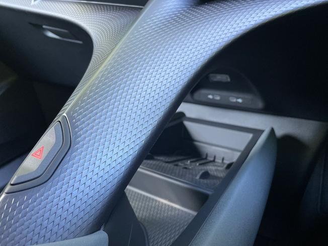 CUPRA Tavascan Photo 38