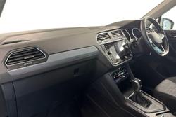 VOLKSWAGEN Tiguan Photo 2