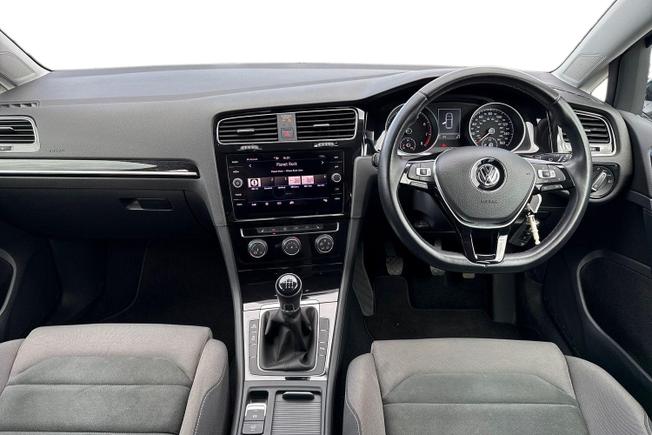 VOLKSWAGEN Golf Photo 10