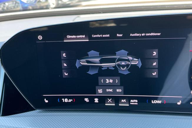 AUDI Q5 Photo 32