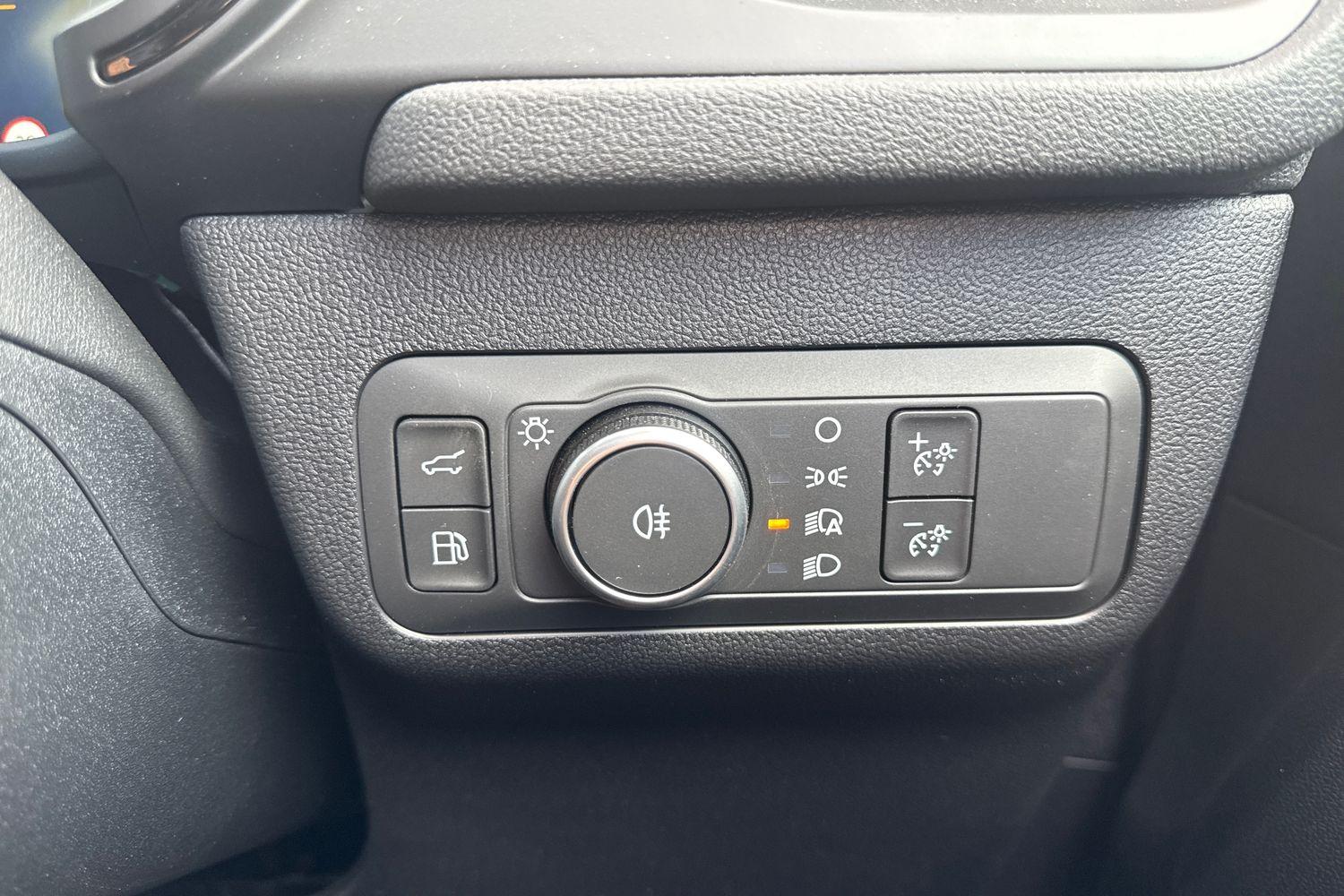 Ford KUGA Photo 32