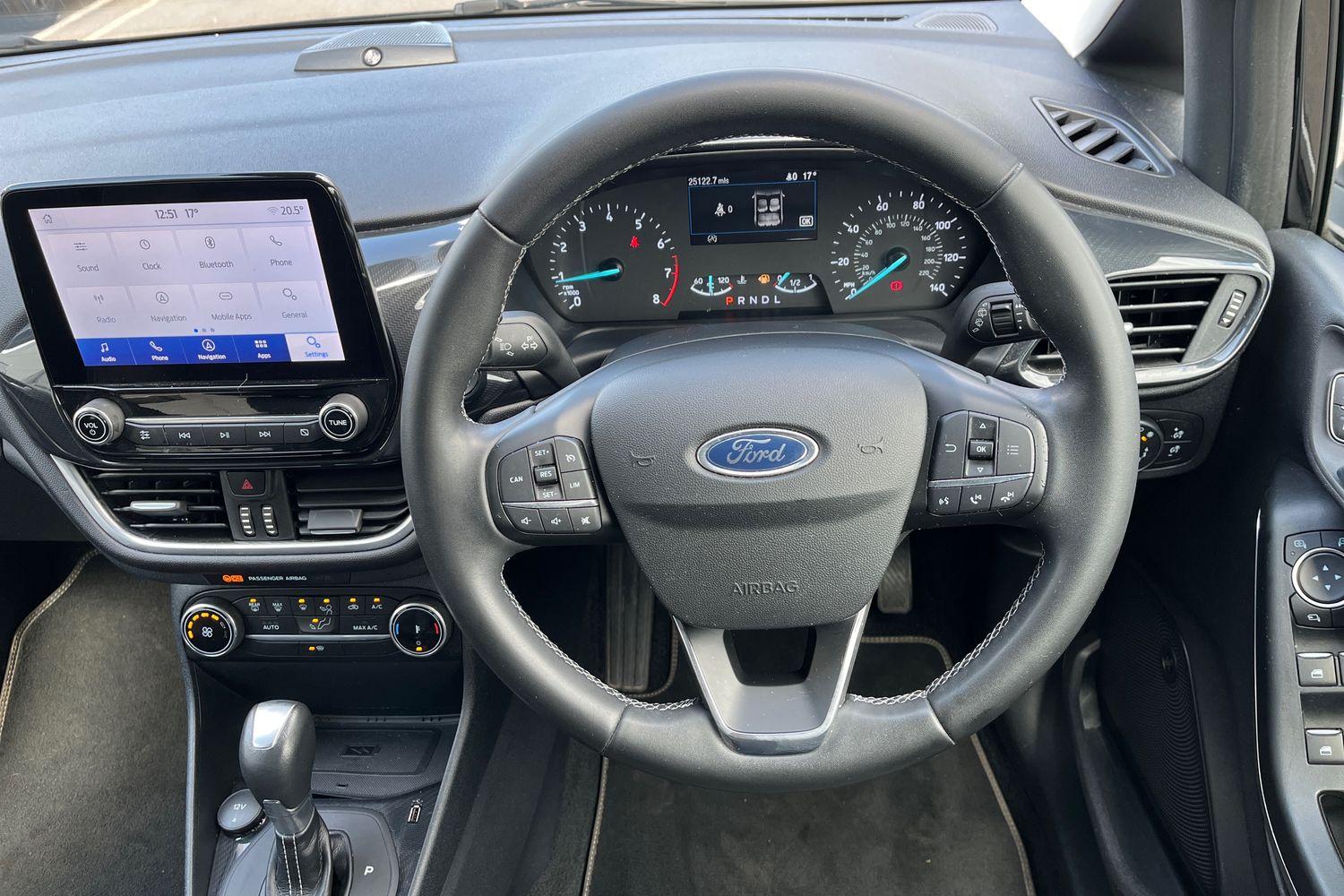 Ford FIESTA Photo 11