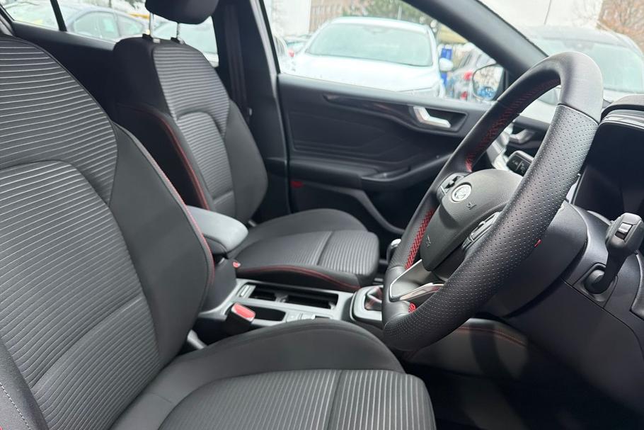 Used Ford FOCUS WR75UWH 17