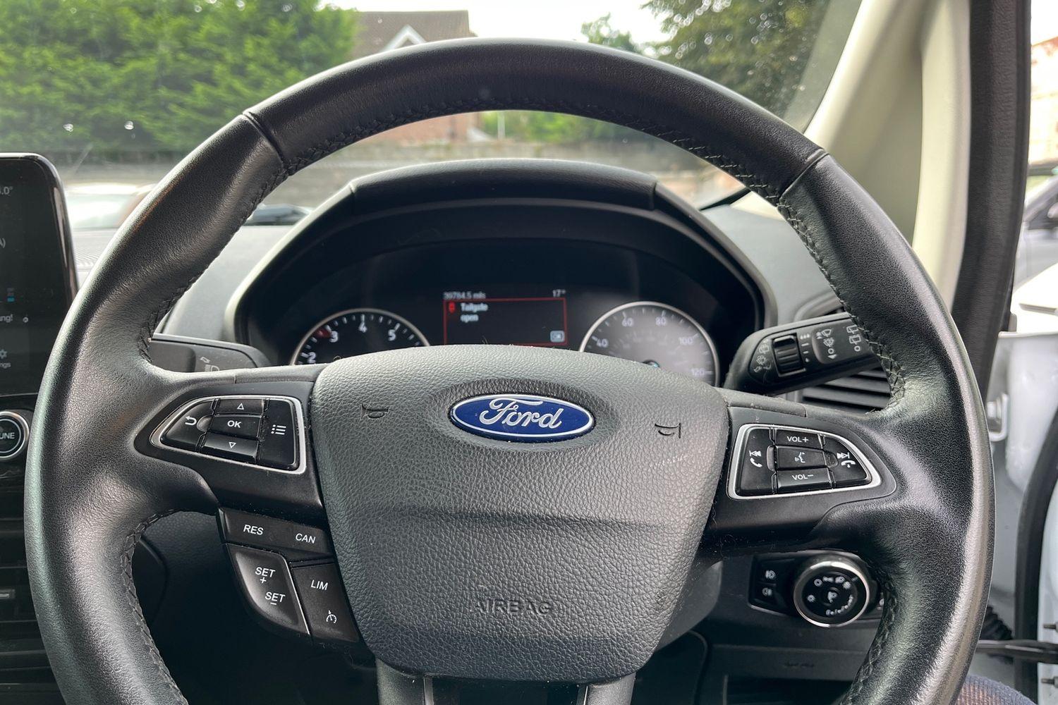 Ford ECOSPORT Photo 11