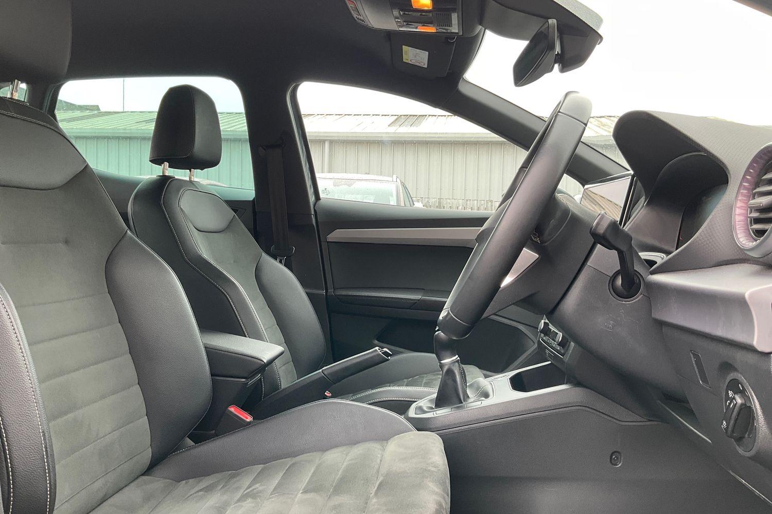 SEAT IBIZA Photo 16