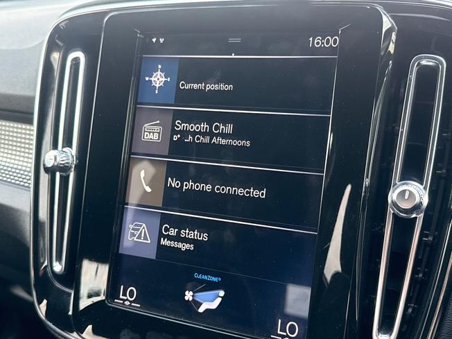 VOLVO Xc40 Photo 24