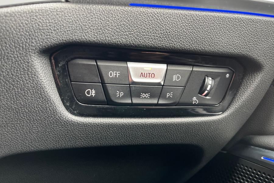 BMW 3 Series Photo autoimg-562c1069690a2e41694c1d04ca2959b55dd73950.jpg