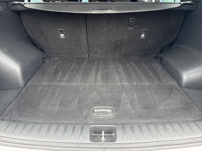 HYUNDAI TUCSON Photo 12