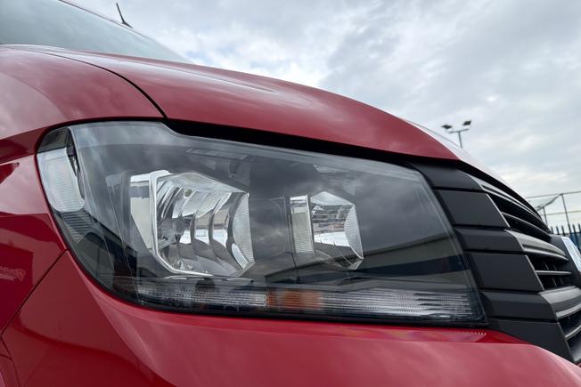 VOLKSWAGEN Crafter Photo 19