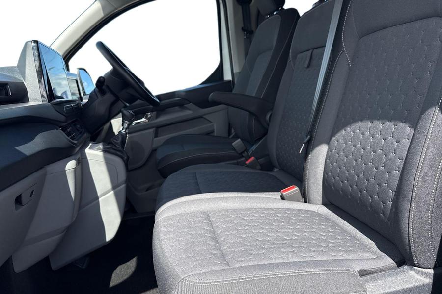 Ford TRANSIT CUSTOM Photo autoimg-563170e1b083c711af80e39595d157b56a2df4e2.jpg
