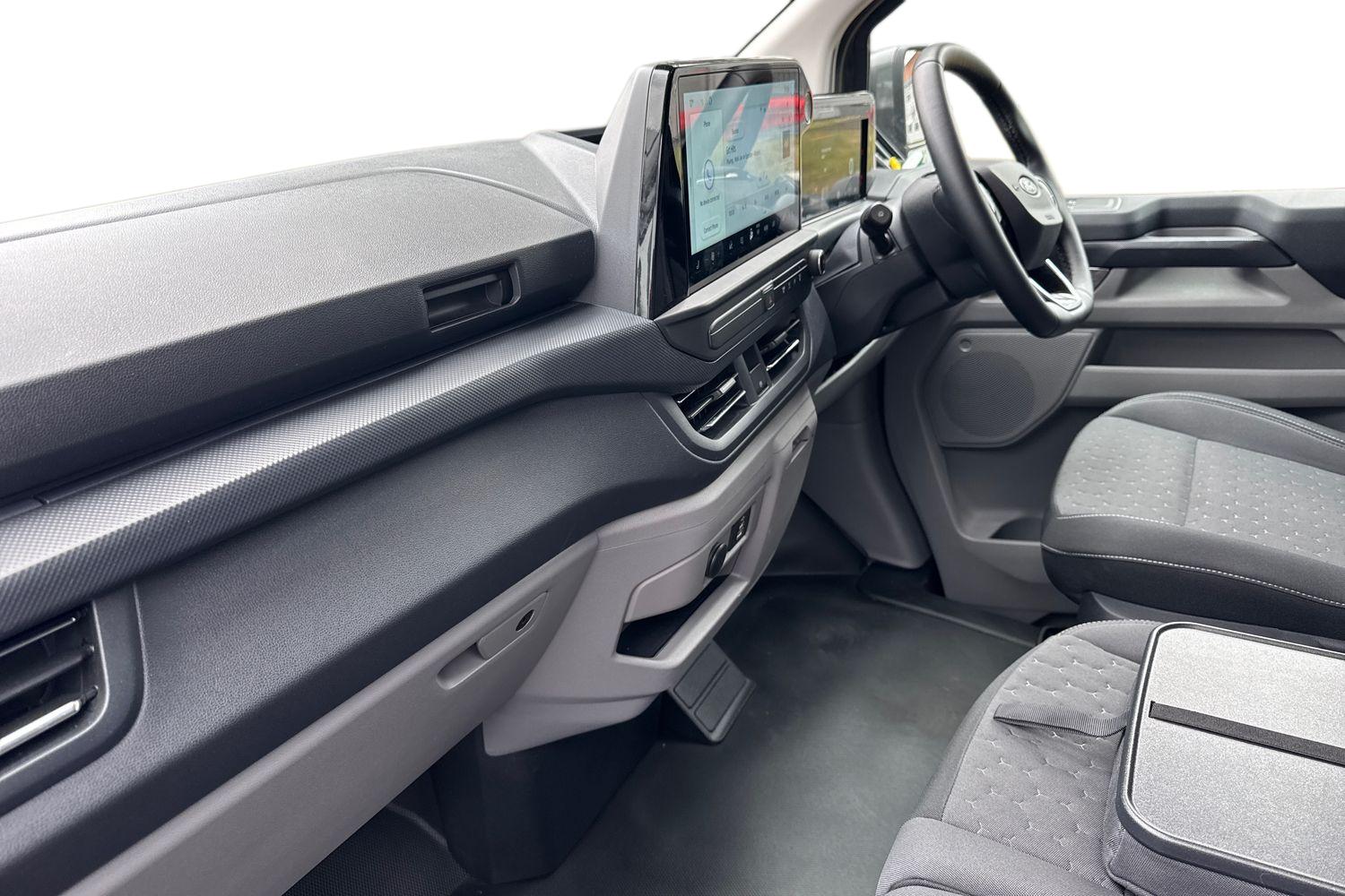 Ford TRANSIT CUSTOM Photo 2