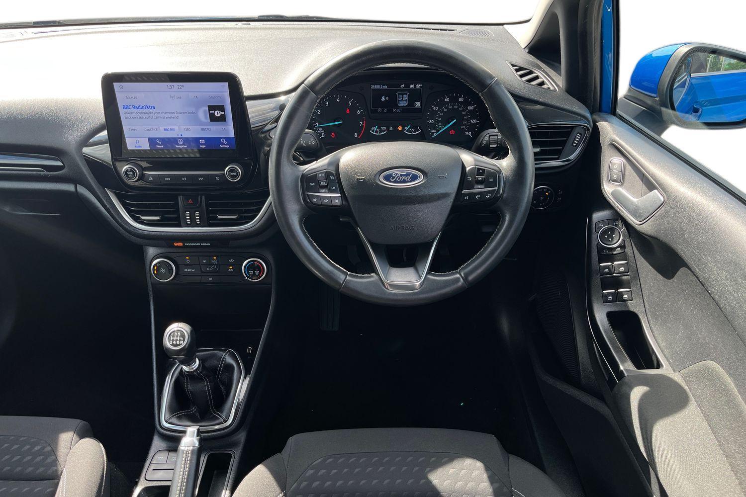 Ford Fiesta Photo 10