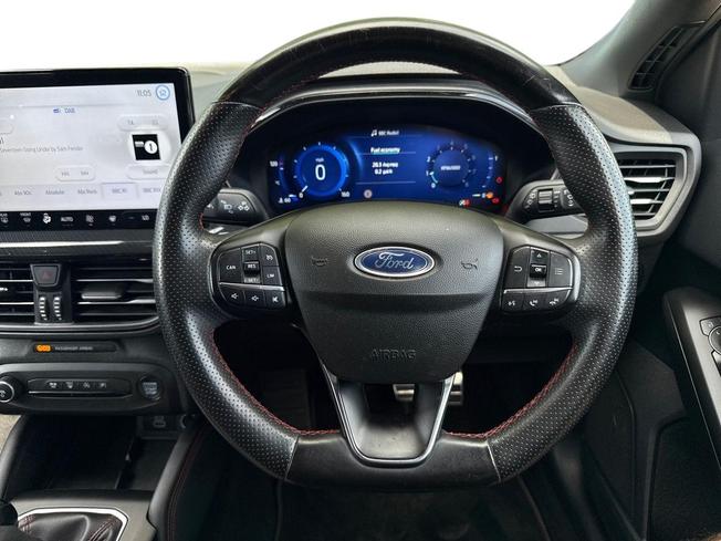 FORD Focus Photo 11