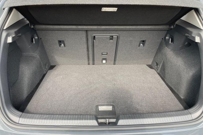 Volkswagen Golf Photo 12