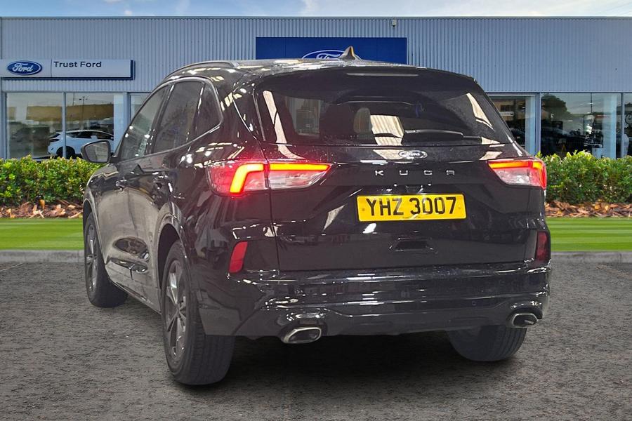 Ford KUGA Photo autoimg-563c5df210e30e9580e8d64f6e5c6c4a3493c95b.jpg