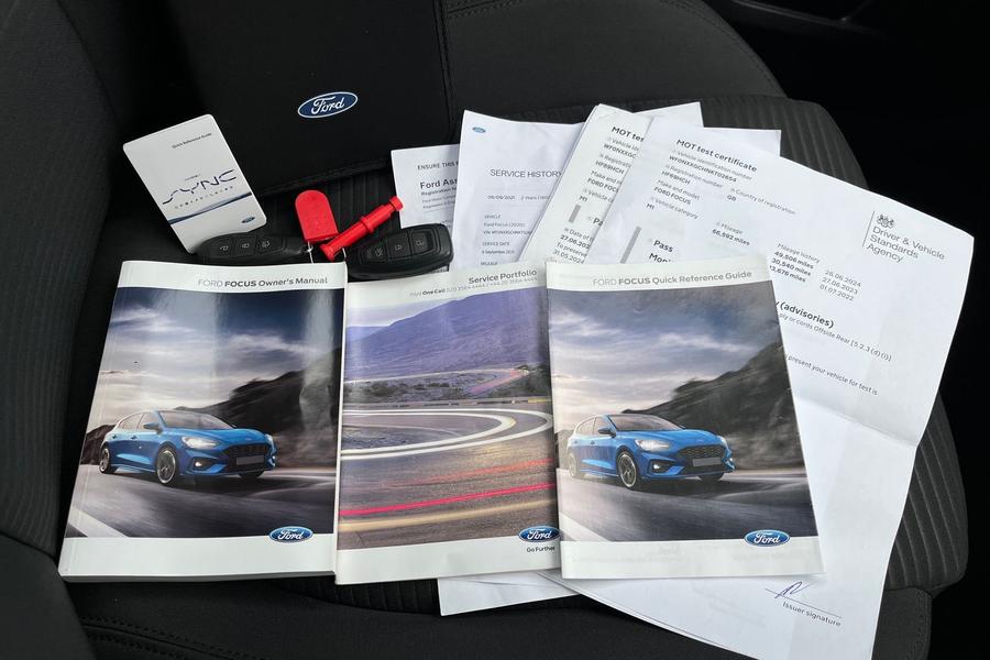Ford FOCUS Photo autoimg-56423ac50f1443e8f7a71426c50201acd6623ad8.jpg