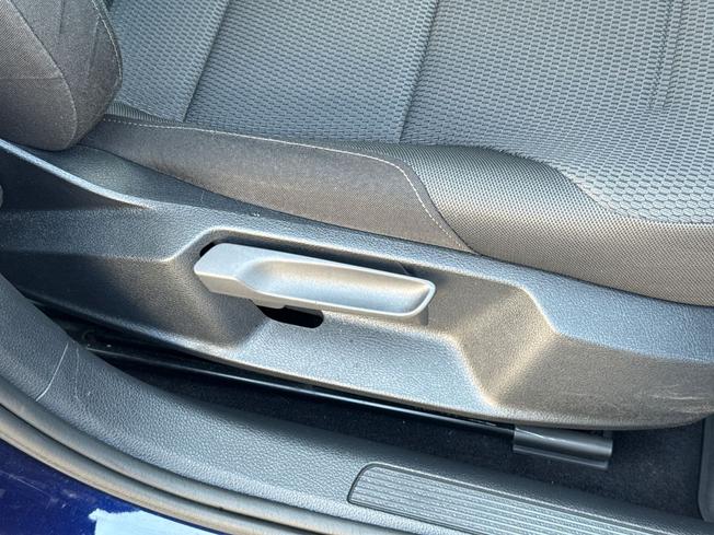 VOLKSWAGEN Golf Photo 41