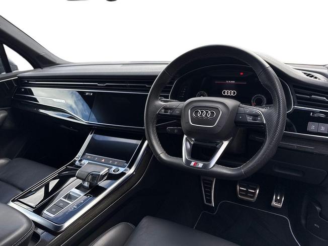AUDI Q7 Photo 6