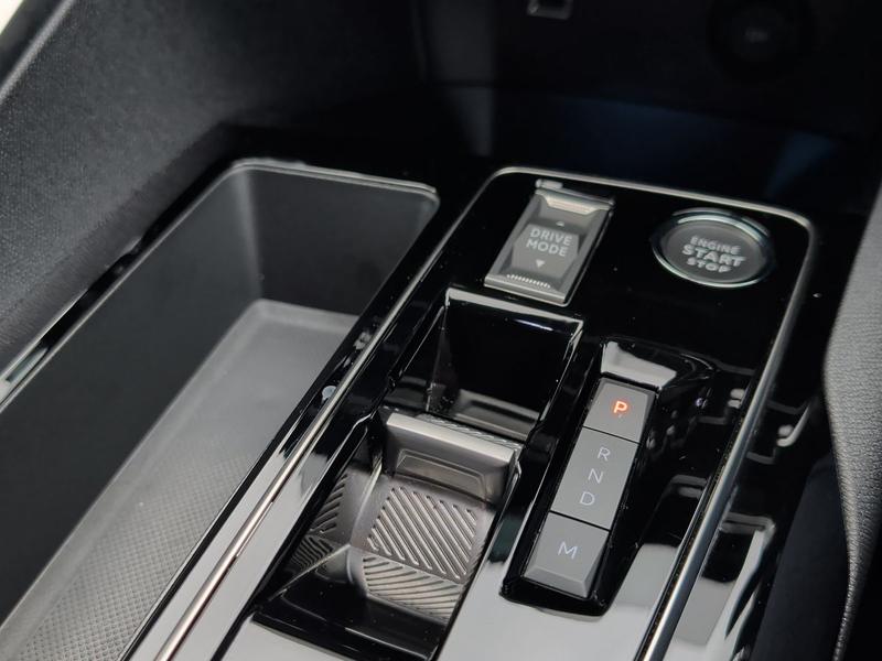 Used Peugeot 3008 VK24UEP 40