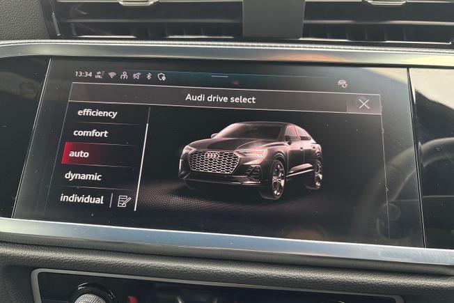 AUDI Q3 Photo 31
