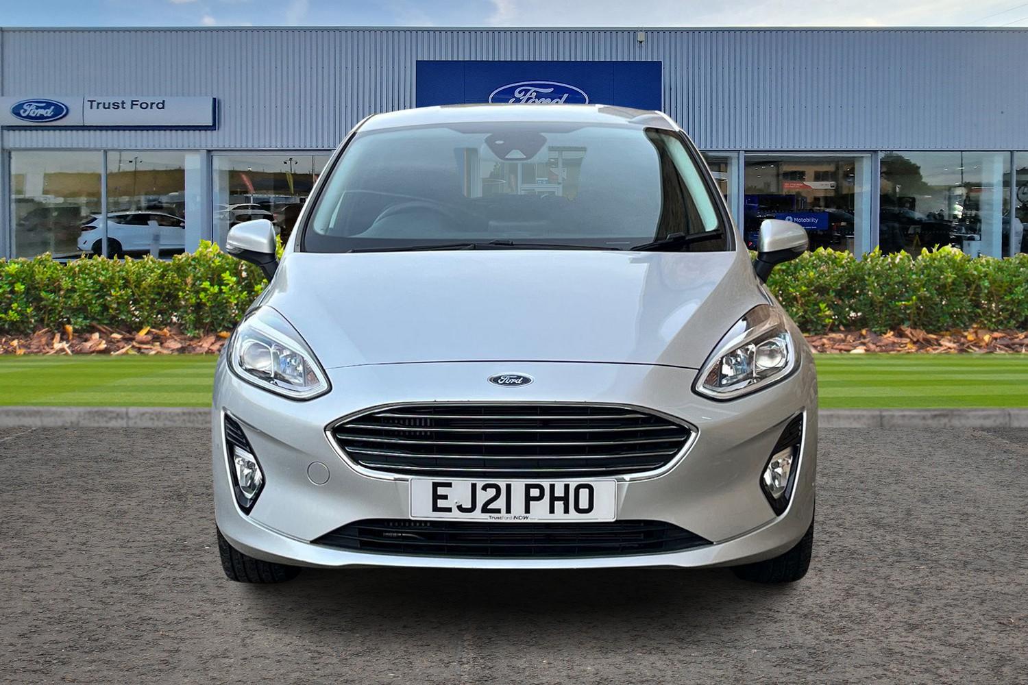 Ford FIESTA Photo 5