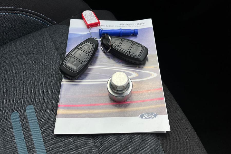 Ford Fiesta Photo autoimg-56495dd6cc9fc849b8efb88e9a10a9134dc57d17.jpg