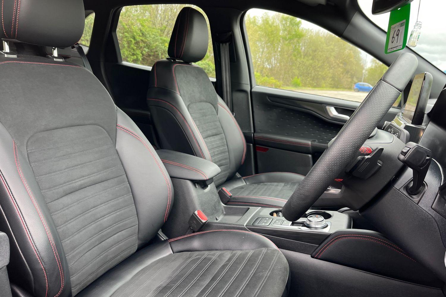 Ford KUGA Photo 16