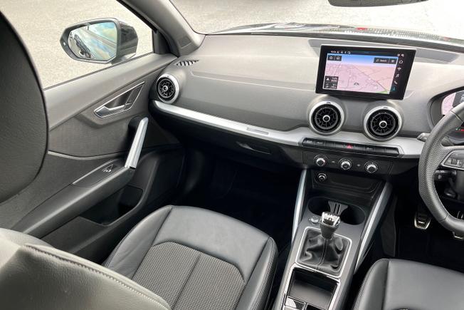 Audi Q2 Photo 45