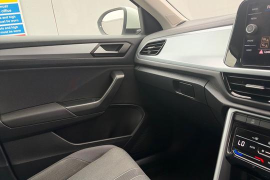 Volkswagen T-roc Photo autoimg-564bd22a1c83a71f0786506dfc2b879286c69bbb.jpg