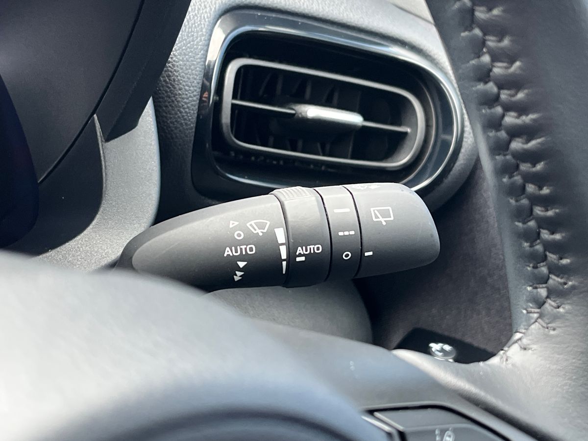 Toyota Yaris Cross Photo 23