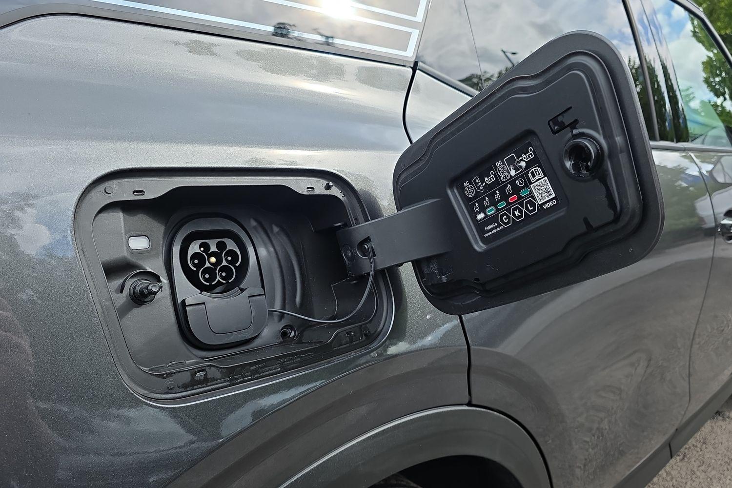 Ford Explorer Photo 15