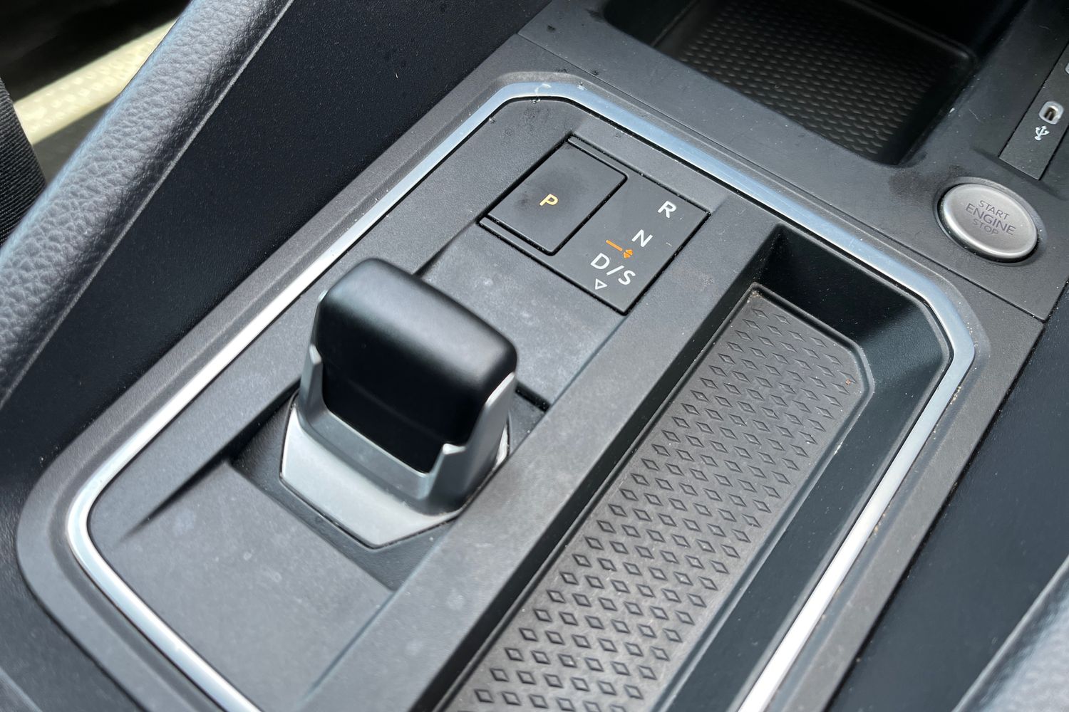 Ford TRANSIT CONNECT Photo 18