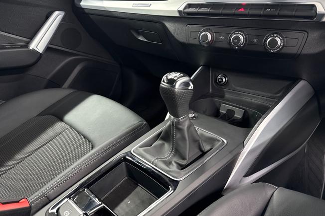AUDI Q2 Photo 24